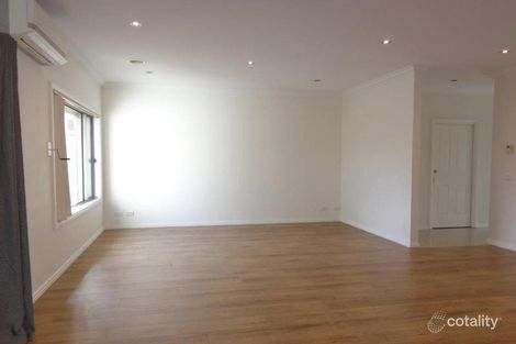 Property photo of 3/12 Olive Road Eumemmerring VIC 3177