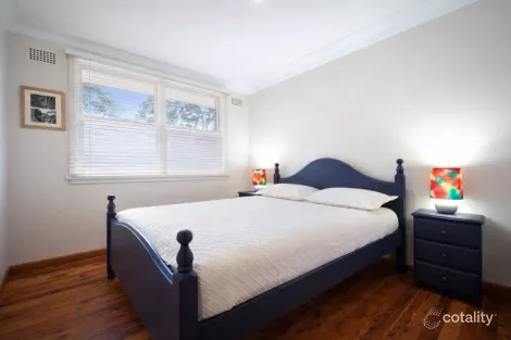 Property photo of 8 Hyde Avenue Killarney Heights NSW 2087