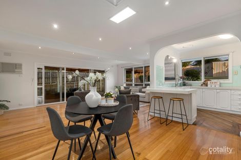 Property photo of 2 Erin Court Doncaster VIC 3108