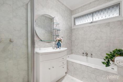 Property photo of 2 Erin Court Doncaster VIC 3108