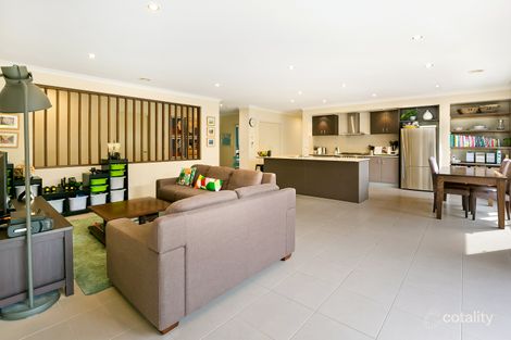 Property photo of 2 Lily Place Carrum Downs VIC 3201