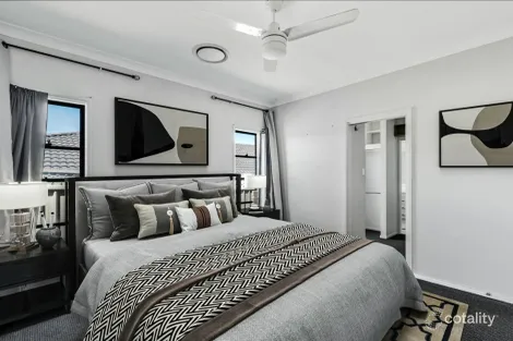 Property photo of 10 Adele Avenue Wadalba NSW 2259