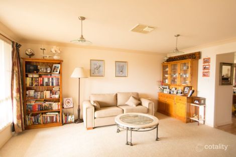 Property photo of 12 Minimbah Close Hillvue NSW 2340