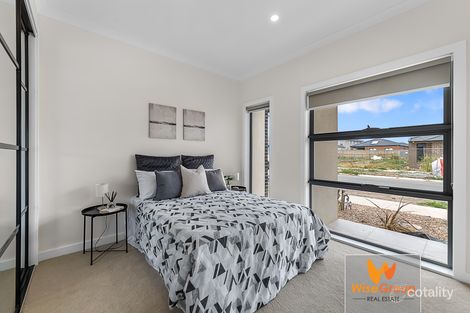 Property photo of 34 Tartan Drive Clyde North VIC 3978