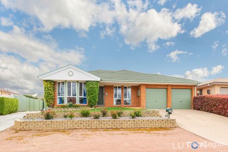 28 Tarrant Cres, Dunlop, ACT 2615