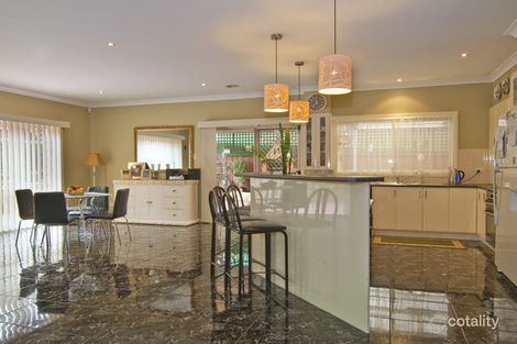 Property photo of 66 Lawson Way Endeavour Hills VIC 3802