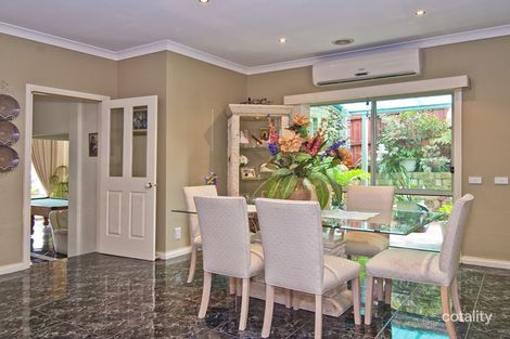 Property photo of 66 Lawson Way Endeavour Hills VIC 3802