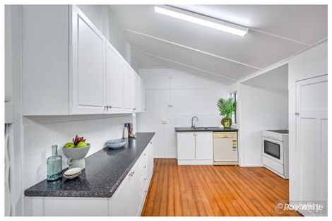 Property photo of 24 Thackeray Street Park Avenue QLD 4701