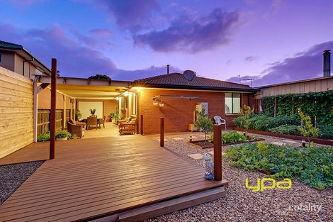 Property photo of 8 Darriwill Close Delahey VIC 3037