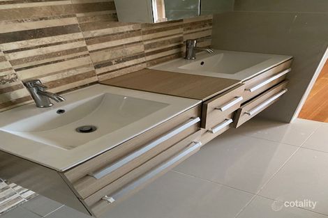 Property photo of 5 William Court Werribee VIC 3030