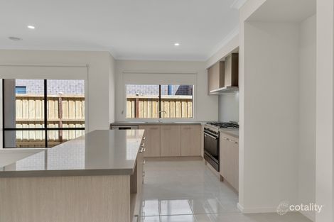 Property photo of 18 Ellimatta Road Mambourin VIC 3024