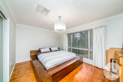 Property photo of 27 Cooinbil Crescent Kooringal NSW 2650