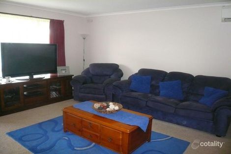 Property photo of 2/19 Nayler Crescent Warrnambool VIC 3280