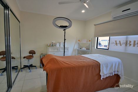 Property photo of 17 Eagle Terrace Rocky Point QLD 4874