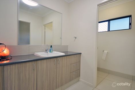 Property photo of 17 Eagle Terrace Rocky Point QLD 4874
