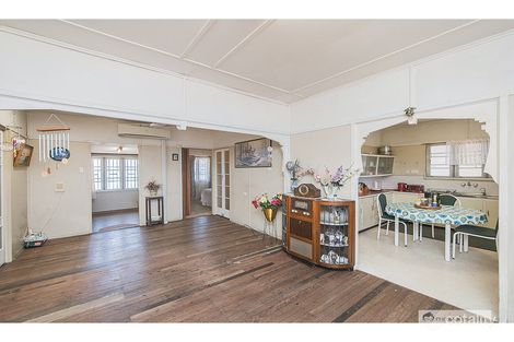 Property photo of 30 Face Street Park Avenue QLD 4701