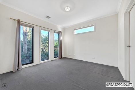 Property photo of 39 Brockwell Crescent Manor Lakes VIC 3024