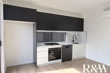 11 Foskett Rd, Edmondson Park, NSW 2174