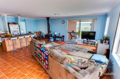 Property photo of 58 Cherry Hills Circle Dunsborough WA 6281