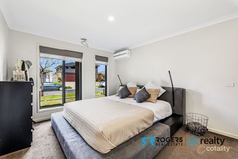 Property photo of 83 Castillo Avenue Clyde North VIC 3978