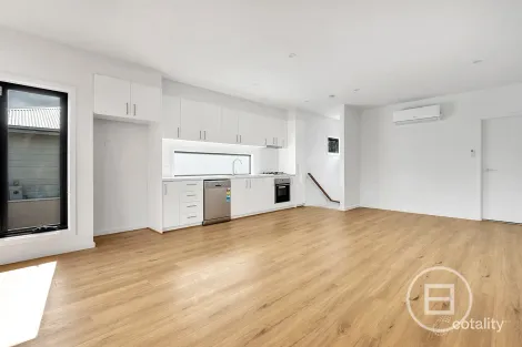 Property photo of 2/10 Gibb Street Maidstone VIC 3012