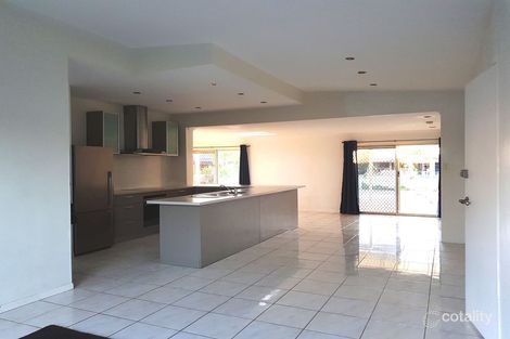 Property photo of 12 Bahia Court Broadbeach Waters QLD 4218