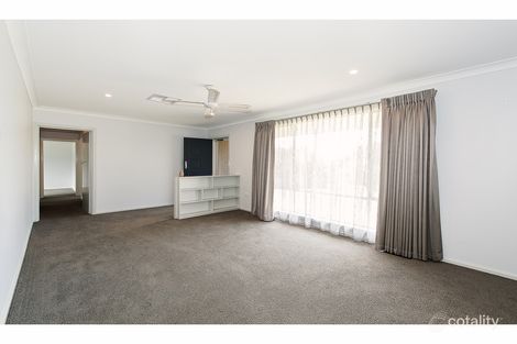 Property photo of 435 Davern Place Lavington NSW 2641
