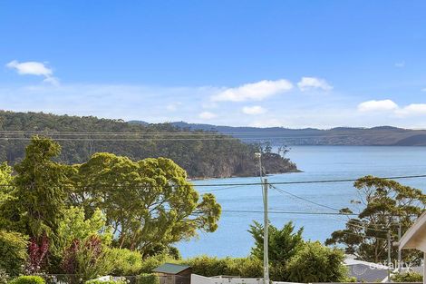 Property photo of 3/77 Roslyn Avenue Kingston Beach TAS 7050