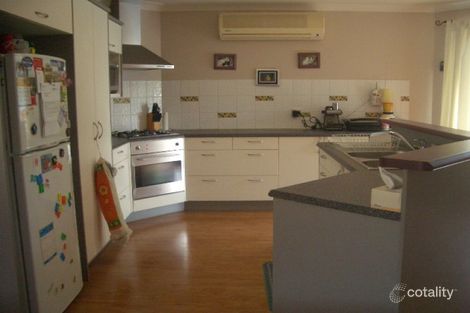 Property photo of 61 Jindabyne Circuit Forest Lake QLD 4078