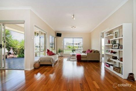 Property photo of 7 Southaven Drive Helensvale QLD 4212