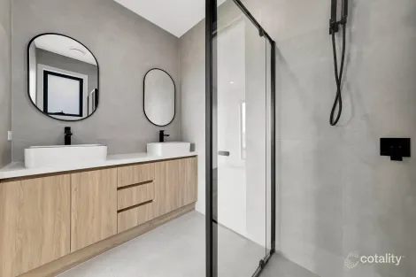 Property photo of 5 Keppels Road Donnybrook VIC 3064