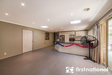 Property photo of 33 Rodlarni Crescent Berwick VIC 3806