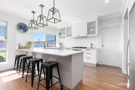 Property photo of 72 Canterbury Road Emerald QLD 4720