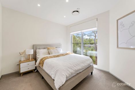 Property photo of 26 Burley Close Illawong NSW 2234