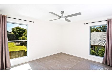 Property photo of 2/10 Julia Street Highgate Hill QLD 4101