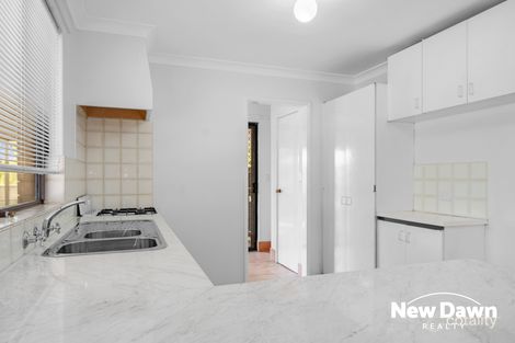 Property photo of 30 Oakleaf Circle Mirrabooka WA 6061