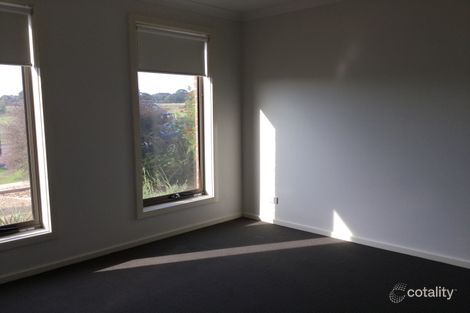 Property photo of 19 Pauline Way Kilmore VIC 3764