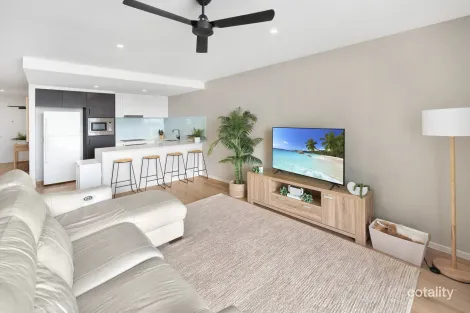 Property photo of 210/5 Bermagui Crescent Buddina QLD 4575