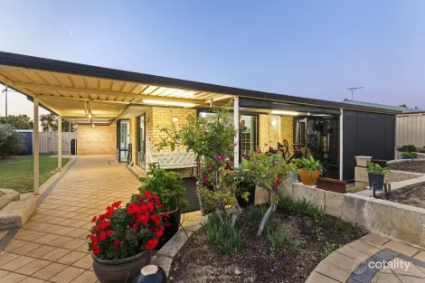 Property photo of 40 Sandilands Circuit Tapping WA 6065