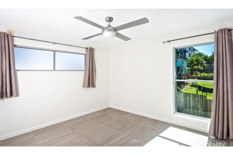 Property photo of 2/10 Julia Street Highgate Hill QLD 4101