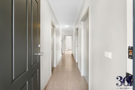 Property photo of 1B Buckhurst Way Hoppers Crossing VIC 3029
