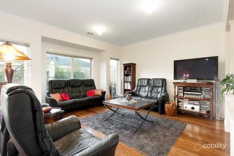 Property photo of 7 Marinique Drive Aspendale Gardens VIC 3195