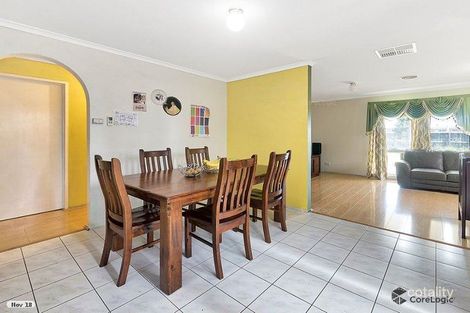 Property photo of 1 Nyah Place Cranbourne West VIC 3977