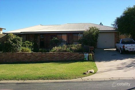 7 Lawson Pl, Tarcoola Beach, WA 6530