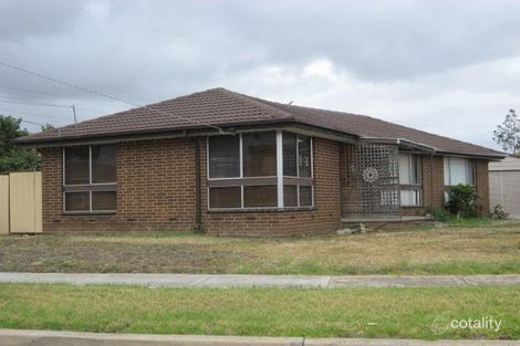 Property photo of 19 Angelique Grove Albanvale VIC 3021