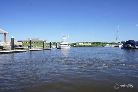 Property photo of 137 Harbour Drive Trinity Park QLD 4879