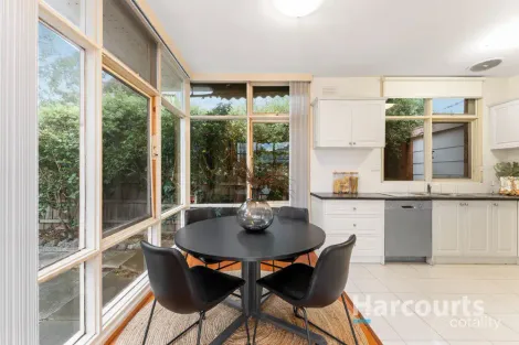 Property photo of 1/581 High Street Road Mount Waverley VIC 3149