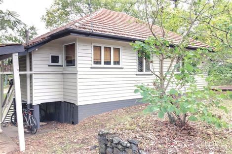 2 Boomerang Rd, St Lucia, QLD 4067