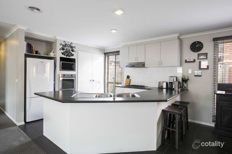 Property photo of 29 Penshurst Way Cranbourne North VIC 3977