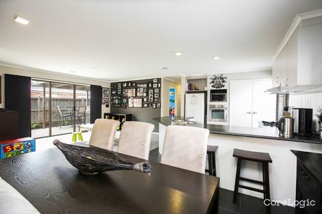 Property photo of 29 Penshurst Way Cranbourne North VIC 3977